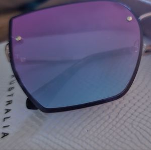 Quay purple sunglasses